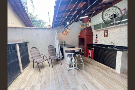 6_photo/94ce1dd2ed.49c40a4e0c1b1036-ATLAS-1d388f8d-5ac5-40d6-9ad7-eca89f9f76b2.jpg de casa à venda com 3 quartos, 155m² em Guilhermina, Praia Grande