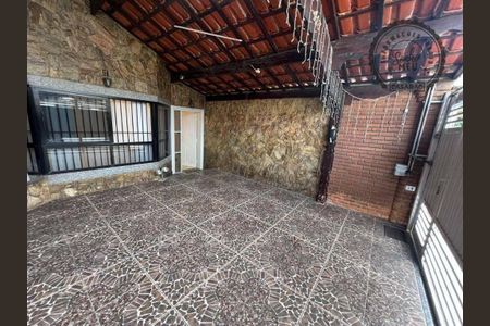 4_photo/94ce1dd2ed.49c40a4e0c1b1036-ATLAS-33a38899-a559-486f-8d52-8dc08e7ca3a4.jpg de casa à venda com 3 quartos, 155m² em Guilhermina, Praia Grande