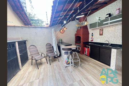 22_photo/94ce1dd2ef.1a2575360a780997-ATLAS-11f1984d-c25b-4802-a2e2-506a6826eb5d.jpg de casa à venda com 3 quartos, 155m² em Guilhermina, Praia Grande