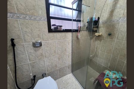 17_photo/94ce1dd2ef.1a2575360a780997-ATLAS-7d83a875-5696-49cd-a709-080d6a2659f8.jpg de casa à venda com 3 quartos, 155m² em Guilhermina, Praia Grande