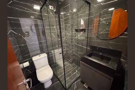 5_photo/94ce1dd313.e9b7aa73bb1ca814-ATLAS-40e6526a-b75e-4054-93a0-fb3a6c67a53d.jpg de apartamento à venda com 2 quartos, 75m² em Guilhermina, Praia Grande