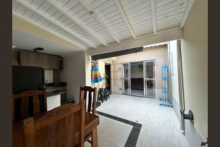 12_photo/94ce1dd347.7c432262441fa205-ATLAS-2f288841-2fec-4457-968e-ff671d7b089f.jpg de casa à venda com 2 quartos, 103m² em Guilhermina, Praia Grande