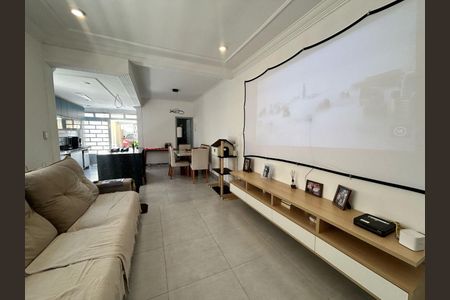 10_photo/94ce1dd347.7c432262441fa205-ATLAS-ccf8ef0d-a255-4aa8-8bc2-54724df80daf.jpg de casa à venda com 2 quartos, 103m² em Guilhermina, Praia Grande