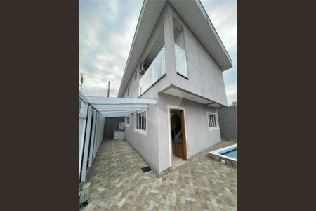 8_photo/94ce1dd387.470e3b4ecc8ee2ef-ATLAS-659cbcf0-84f2-42f5-a83a-d6572daa4d94.jpg de casa à venda com 3 quartos, 120m² em Guilhermina, Praia Grande