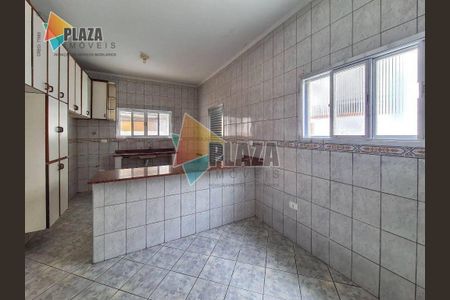 27_photo/94ce1dd387.a944a7ef88bd55c6-ATLAS-091bac3f-4423-4490-b8a7-4a18caaf8d6b.jpg de casa à venda com 2 quartos, 114m² em Guilhermina, Praia Grande