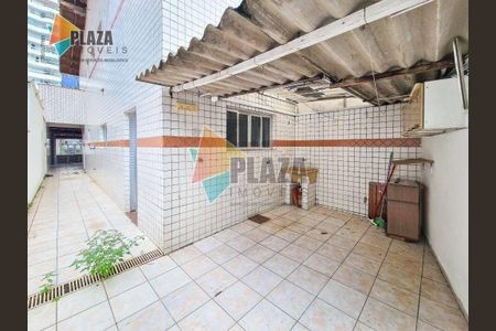 10_photo/94ce1dd387.a944a7ef88bd55c6-ATLAS-e51caeee-24fe-46c6-8828-154c451a1ce4.jpg de casa à venda com 2 quartos, 114m² em Guilhermina, Praia Grande