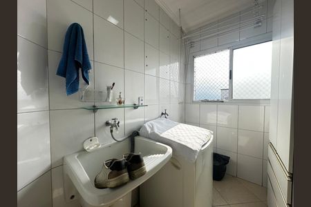 5_photo/94ce1dd3a1.4920d6e5269d0762-ATLAS-179b7b4e-e911-436e-aa2a-6097b9c8de4b.jpg de apartamento à venda com 2 quartos, 90m² em Guilhermina, Praia Grande