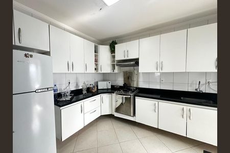 7_photo/94ce1dd3a1.afcb7b14ca65316d-ATLAS-82500a7b-bf18-498a-b58e-6d64d56a1cc9.jpg de apartamento à venda com 2 quartos, 90m² em Guilhermina, Praia Grande