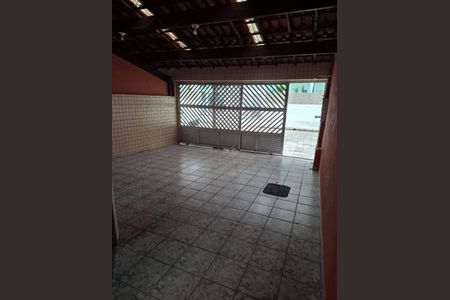 8_photo/94ce1dd3b1.f34ea19b5153c875-ATLAS-34f99d69-3000-48d8-bc65-bda0eb2f82e6.jpg de casa à venda com 2 quartos, 117m² em Guilhermina, Praia Grande