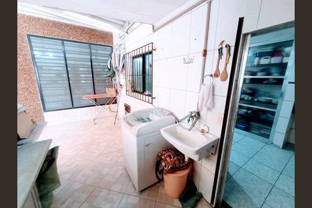 11_photo/94ce1dd3e9.9165137a5b75ccfe-ATLAS-68d2bacf-bc9e-4c41-8c65-c193a37d0e7f.jpg de casa à venda com 2 quartos, 68m² em Guilhermina, Praia Grande