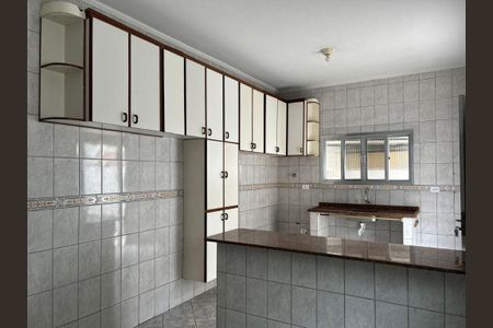 2_photo/94ce1dd3ed.e3da74daae84817a-ATLAS-2f921bb1-0dc9-434d-8807-28dcf7da549d.jpg de casa à venda com 2 quartos, 115m² em Guilhermina, Praia Grande