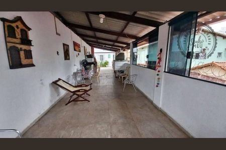 4_photo/94ce1dd3f3.f468b0c7bf094498-ATLAS-41d2a239-7426-42cf-9f1e-083bd505d8ae.jpg de casa à venda com 4 quartos, 130m² em Guilhermina, Praia Grande