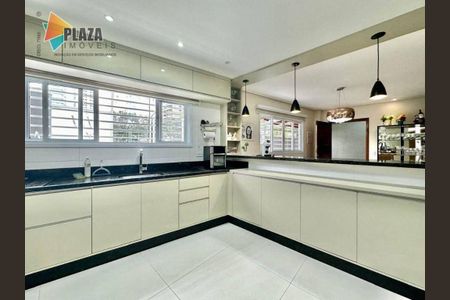 10_photo/94ce1dd479.188a27b9c66a5139-ATLAS-a6ceb4e4-01f5-4d58-9ef6-40d16632024e.jpg de casa à venda com 3 quartos, 99m² em Guilhermina, Praia Grande