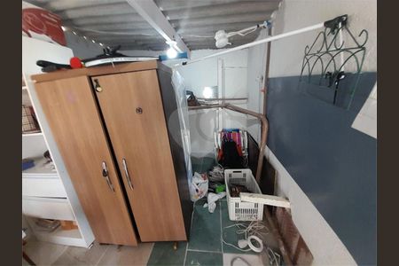 18_photo/94ce1dd483.32417e07017af566-ATLAS-3e3e4cd7-cd50-4cae-ac39-92e8f9f06a4e.jpg de casa à venda com 2 quartos, 116m² em Guilhermina, Praia Grande