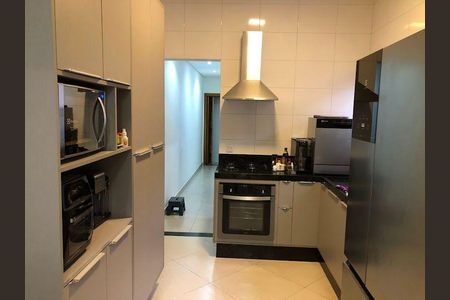 9_photo/94ce1dd491.e100dba37721dde7-ATLAS-32186233-3c2e-42d7-ae69-32bc4f0e7e61.jpg de casa à venda com 2 quartos, 127m² em Guilhermina, Praia Grande