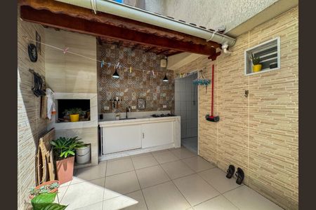 11_photo/94ce1dd4b5.b530766e35808669-ATLAS-e4c4f87e-e76e-4769-88f5-637fc609c6cc.jpg de casa para alugar com 3 quartos, 99m² em Guilhermina, Praia Grande