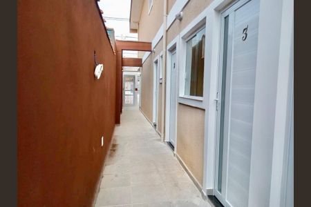 18_photo/94ce1dd557.589b6d9b0b411b9f-ATLAS-e8ef03c3-7e6a-465c-903d-0bdf6f1a6ef6.jpg de casa à venda com 2 quartos, 48m² em Aviação, Praia Grande