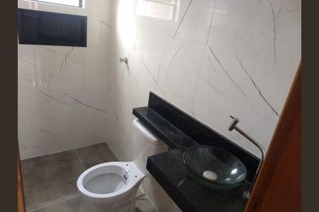 10_photo/94ce1dd5b5.1bb529b01f5e602e-ATLAS-4b13ca34-18f8-48ad-8e99-0d76f75b722b.jpg de casa à venda com 2 quartos, 64m² em Aviação, Praia Grande