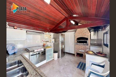 13_photo/94ce1e5487.7d87299832d81e40-ATLAS-4e621b71-3cd1-4fa7-b2d7-31a6b4b42615.jpg de apartamento à venda com 5 quartos, 184m² em Cidade Ocian, Praia Grande