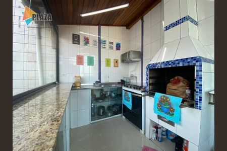 3_photo/94ce1e5525.e2e7de52fee32fde-ATLAS-69c51df4-55a8-458c-bf2a-eb6237ee2ada.jpg de apartamento à venda com 3 quartos, 175m² em Cidade Ocian, Praia Grande