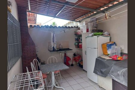 9_photo/94ce1e5577.646fae3a1fa4a2d8-ATLAS-5c5cee47-f959-4c40-a2e4-2cf48aa6a5af.jpg de casa à venda com 3 quartos, 100m² em Cidade Ocian, Praia Grande