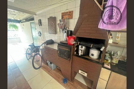 2_photo/94ce1e55e3.1c5845dead7872b3-ATLAS-29685541-6bce-4f72-89d6-7c4f7f13d2f3.jpg de casa para alugar com 2 quartos, 91m² em Vila Assuncao, Praia Grande