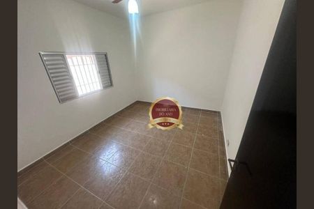 17_photo/94ce1e55e5.7d49f92876c4d293-ATLAS-abc3faf3-7cc6-401a-842e-fbe7f1f0df0d.jpg de casa à venda com 3 quartos, 137m² em Vila Assuncao, Praia Grande