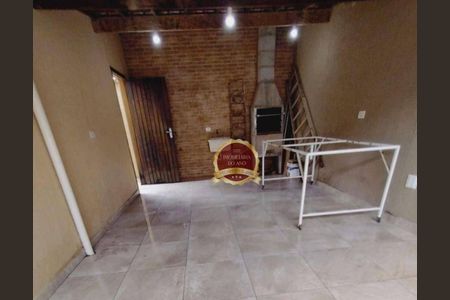 25_photo/94ce1e55e5.7d49f92876c4d293-ATLAS-e238cf36-798b-41f8-b395-4fd9e5d91a69.jpg de casa à venda com 3 quartos, 137m² em Vila Assuncao, Praia Grande