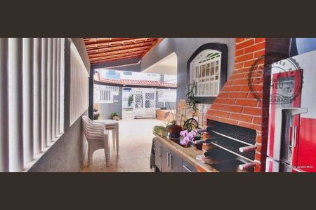 12_photo/94ce1e55f1.201e42ffab0c16fd-ATLAS-1d0ab0eb-e250-401e-a11c-5f706416da47.jpg de casa à venda com 3 quartos, 130m² em Vila Assuncao, Praia Grande