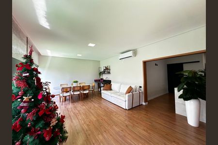 6_photo/94ce1e5637.833a42e394c467a8-ATLAS-33fbced8-af71-4651-bb76-5c5e86af67da.jpg de casa à venda com 3 quartos, 165m² em Vila Assuncao, Praia Grande