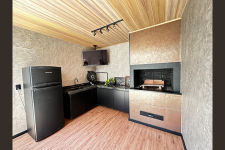 27_photo/94ce1e5637.833a42e394c467a8-ATLAS-b54d23f5-0f6f-40ce-900c-7bdc459502c2.jpg de casa à venda com 3 quartos, 165m² em Vila Assuncao, Praia Grande