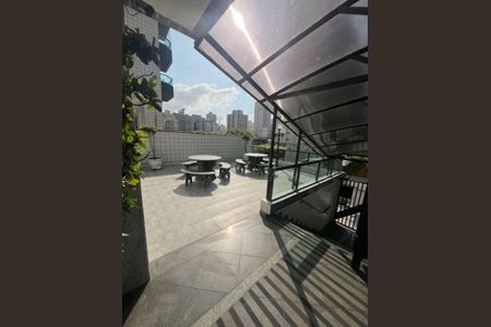 3_photo/94ce1e5655.44fabed1aeb65cb8-ATLAS-ef1fe832-2003-4a3f-a0f7-dacfbb1c8246.jpg de apartamento à venda com 1 quarto, 56m² em Vila Tupi, Praia Grande