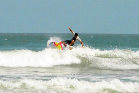 6_photo/94ce1e5669.4920d6e5269d0762-ATLAS-2d97e96f-8a6e-4ff7-aa47-eaadd2104fa0.jpg de casa à venda com 1 quarto, 51m² em Vila Assuncao, Praia Grande