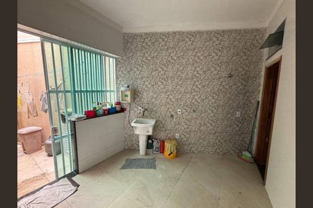 11_photo/94ce1e567b.92bd7eb76981e119-ATLAS-da14532c-d5ad-4a6f-9ff7-af4758a4759d.jpg de casa à venda com 3 quartos, 200m² em Vila Assuncao, Praia Grande
