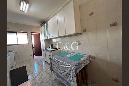 4_photo/94ce1e5785.e8020c57aefeca1d-ATLAS-92a4762b-9bc8-4e26-a758-0f6d01f5a473.jpg de apartamento à venda com 2 quartos, 72m² em Vila Assuncao, Praia Grande