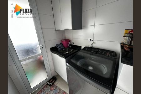 7_photo/94ce1e5795.cd277a637bccbefa-ATLAS-a66b7a17-a486-4b8a-9d80-d82220d90026.jpg de apartamento à venda com 3 quartos, 88m² em Vila Tupi, Praia Grande