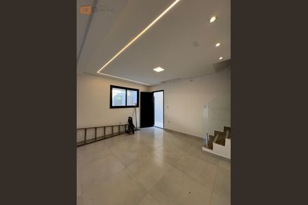 11_photo/94ce1e57f7.f2bfaed4af7a5e8b-ATLAS-b9c9e9d0-20a1-41f7-9b6d-e08fbd69ef0d.jpg de casa à venda com 3 quartos, 93m² em Vila Assuncao, Praia Grande