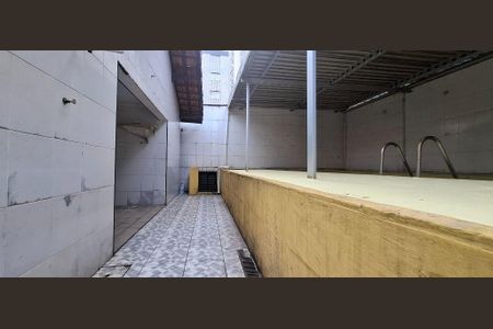 32_photo/94ce1e582f.8d9d2e8c4e07ca84-ATLAS-a5eba710-4c1f-47e4-89b4-46b2e4315d03.jpg de casa à venda com 2 quartos, 130m² em Vila Assuncao, Praia Grande