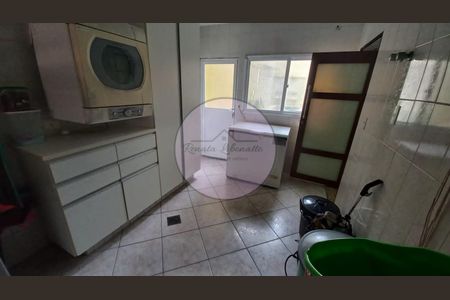 8_photo/94ce1e5847.3faa1895dd9a36aa-ATLAS-e7e22956-256c-489f-9a1c-ef0fa9144aef.jpg de casa à venda com 4 quartos, 246m² em Vila Assuncao, Praia Grande