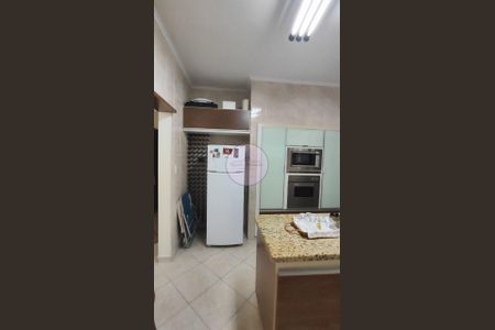 7_photo/94ce1e5847.3faa1895dd9a36aa-ATLAS-e900692d-4e32-4c3b-b045-03903e68edca.jpg de casa à venda com 4 quartos, 246m² em Vila Assuncao, Praia Grande