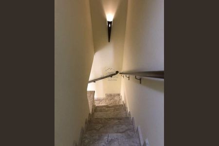 11_photo/94ce1e5869.49c40a4e0c1b1036-ATLAS-b3da0058-bc1c-4abb-b5ea-4774aac01c62.jpg de casa à venda com 4 quartos, 215m² em Vila Tupi, Praia Grande