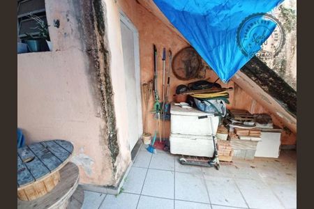 12_photo/94ce1e5879.cb4a3f4e1d4d223a-ATLAS-40ea6bf1-3555-4989-aa57-670f6e4aed96.jpg de casa à venda com 3 quartos, 75m² em Vila Tupi, Praia Grande