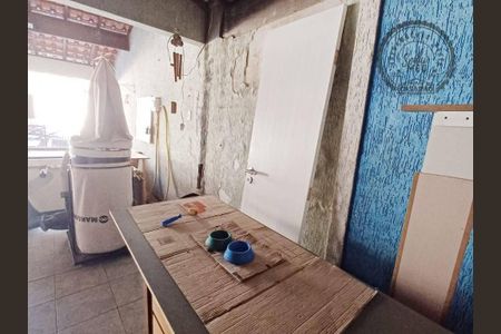 7_photo/94ce1e5879.cb4a3f4e1d4d223a-ATLAS-7c4aabb2-aaa0-4e42-a410-8f4262619d8c.jpg de casa à venda com 3 quartos, 75m² em Vila Tupi, Praia Grande