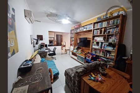 12_photo/94ce1e5879.cb4a3f4e1d4d223a-ATLAS-ff724ee6-cb13-4c76-9e99-595f18525c69.jpg de casa à venda com 3 quartos, 75m² em Vila Tupi, Praia Grande