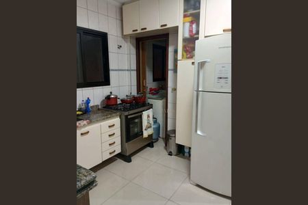 8_photo/94ce1e587f.b4ce6a597bd3cd4e-ATLAS-36feded6-963b-45e2-a74e-332ac62698b3.jpg de apartamento à venda com 2 quartos, 70m² em Vila Tupi, Praia Grande