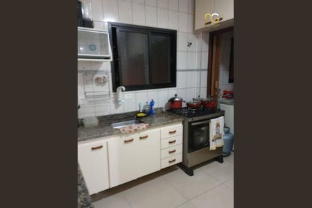 10_photo/94ce1e587f.b4ce6a597bd3cd4e-ATLAS-dded3687-65c6-4375-9b44-3ba1185cda34.jpg de apartamento à venda com 2 quartos, 70m² em Vila Tupi, Praia Grande