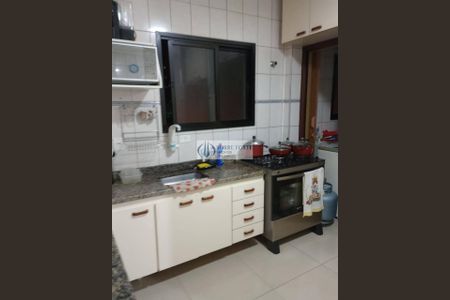 3_photo/94ce1e587f.c202053c0eb79174-ATLAS-e11ec672-c2a2-4bff-ab13-8e574cde734c.jpg de apartamento à venda com 2 quartos, 70m² em Vila Tupi, Praia Grande