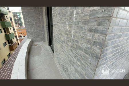 4_photo/94ce1e58a7.434c093fa9656b80-ATLAS-6eb06f65-b0a6-493e-960a-2a64faef2364.jpg de apartamento à venda com 2 quartos, 59m² em Vila Tupi, Praia Grande