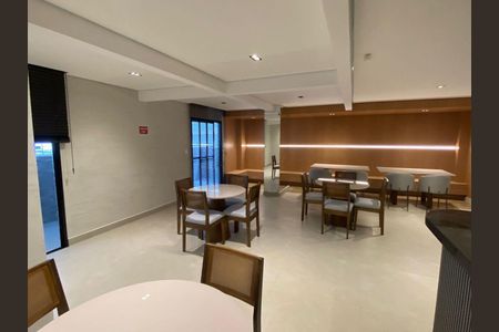 4_photo/94ce1e58a7.7eb4ddea3b981ce7-ATLAS-d2d83c11-75df-4205-9591-764ff31ba3a7.jpg de apartamento à venda com 2 quartos, 58m² em Vila Tupi, Praia Grande