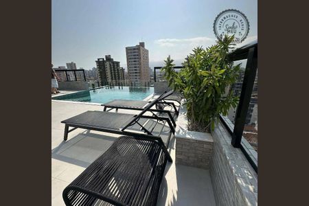 3_photo/94ce1e58a7.8f3ee4352db9c032-ATLAS-2a4f8ea1-1dee-43c0-8bf9-dc69a701cfcb.jpg de apartamento à venda com 2 quartos, 56m² em Vila Tupi, Praia Grande